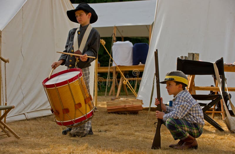 Little drummer boy editorial image. Image of battle, estacada 27113285