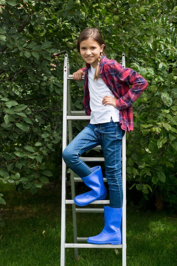 girl gumboots