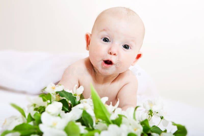 Little girl with flowers