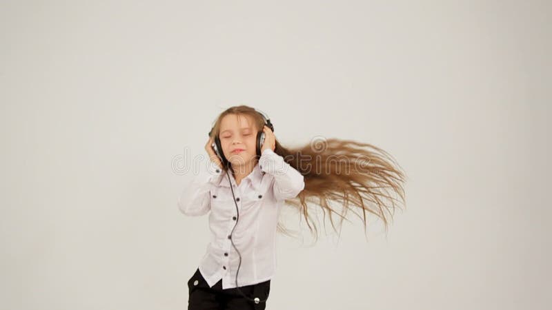 Little Girl Listening To Music with Headphones and Stock Footage - Video of lifestyles, listening: 51094026 Little Girl Listening To Music with Headphones and Stock Footage - Video of lifestyles, listening: 51094026