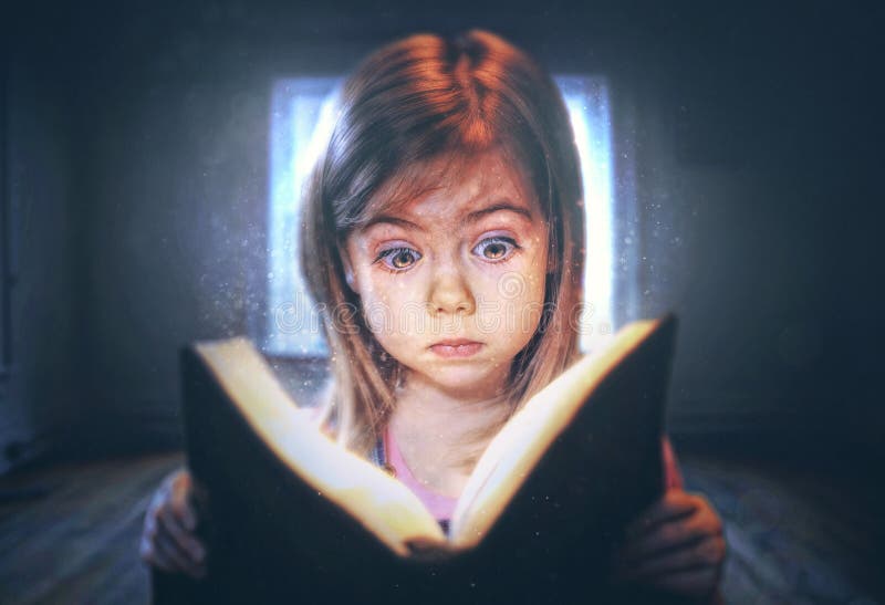Little girl reading royalty free stock photography Little girl reading royalty free stock photography