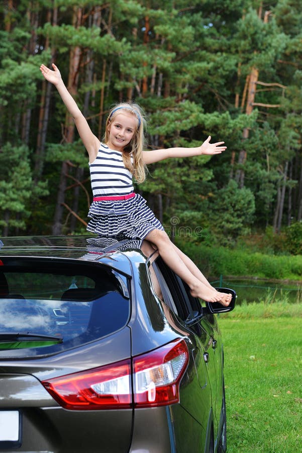 Sit on car roof.