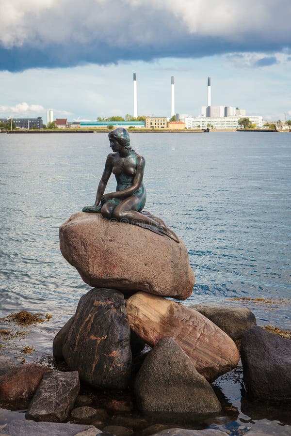 Little Mermaid Statue in Copenhagen, Denmark Editorial Stock Photo ...