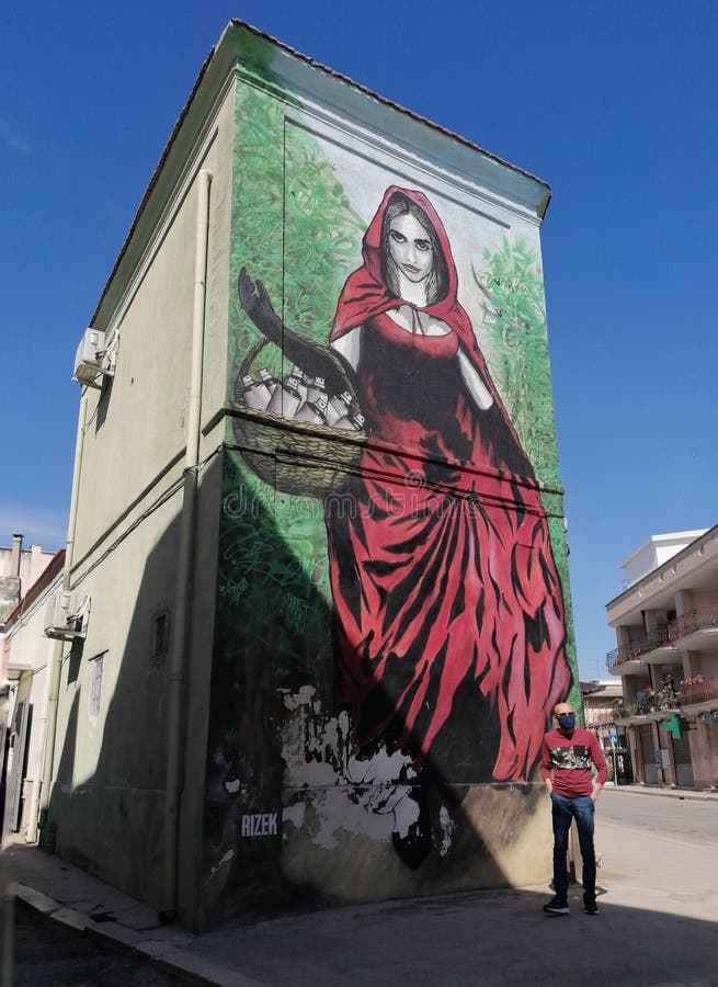 Little Red Riding Hood, Beautiful Street Art Graffiti Mural in Stornara ...