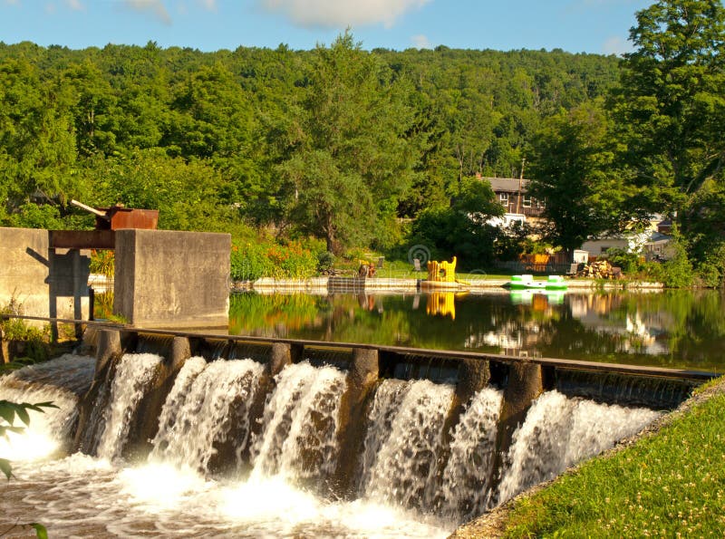 Little york lake stock image. Image of onondaga, natural 42587731