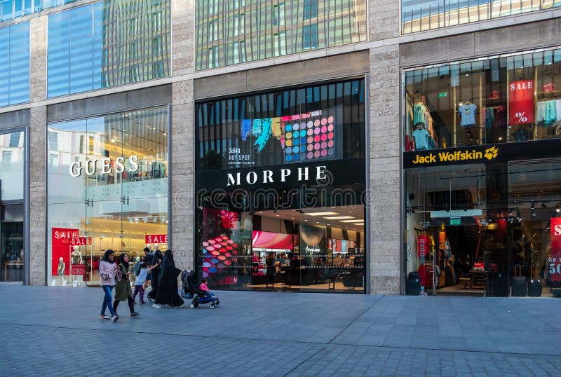 People Stroll on Paradise Street Around the Liverpool ONE Shopping ...