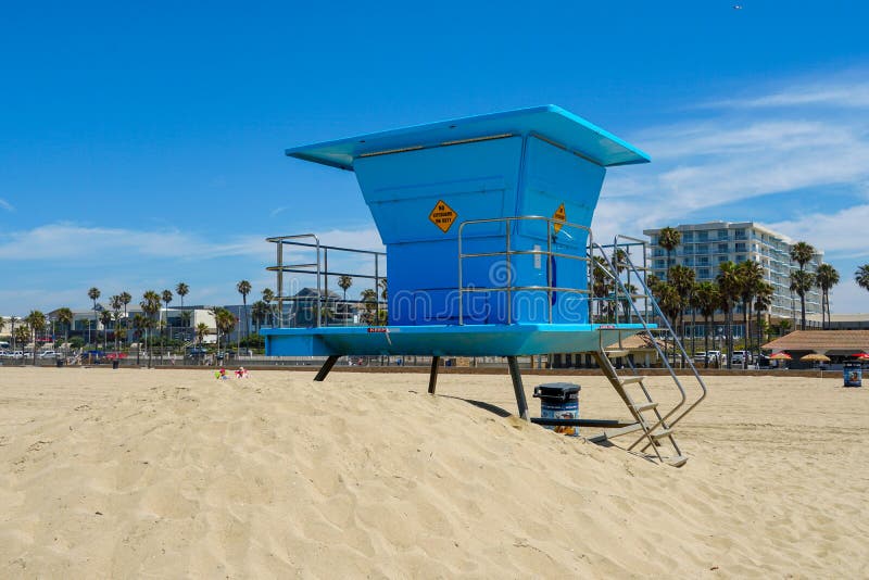 Livräddaretorn på Huntington Beach royaltyfri bild Livräddaretorn på Huntington Beach royaltyfri bild