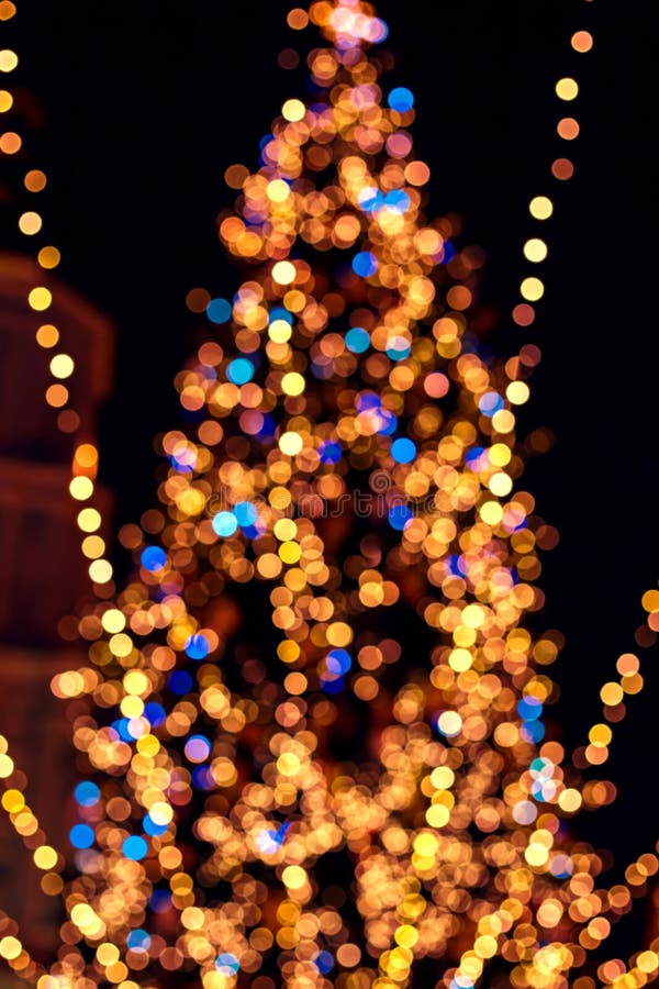 ljus beröm på julträd royaltyfri bild ljus beröm på julträd royaltyfri bild
