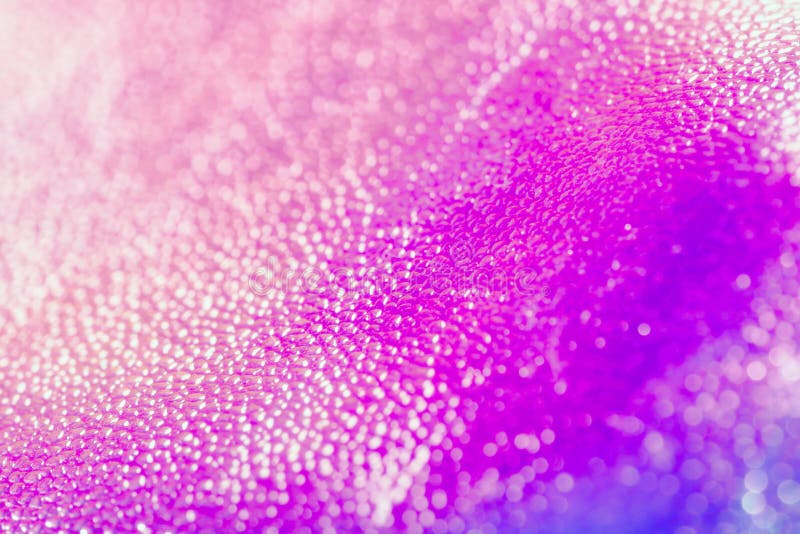 Ljus skinande holographic verklig textur för lila- och blåttneon arkivfoton