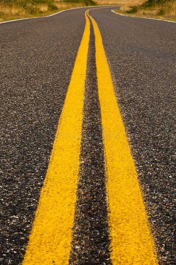 Ljusa linjer yellow arkivbild