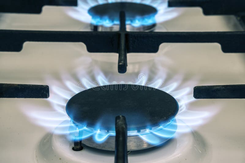 Llama de la estufa de gas en cocina Llama azul del fuego de la estufa imagen de archivo libre de regalías Llama de la estufa de gas en cocina Llama azul del fuego de la estufa imagen de archivo libre de regalías