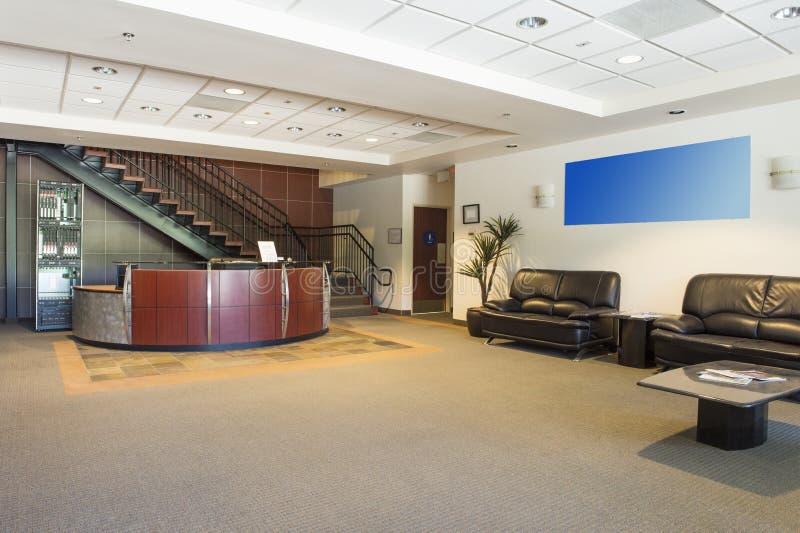 Lobby de bureau spacieux photo stock Lobby de bureau spacieux photo stock