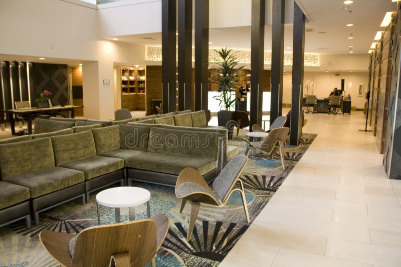 Lobby élégant d'hôtel photographie stock libre de droits Lobby élégant d'hôtel photographie stock libre de droits