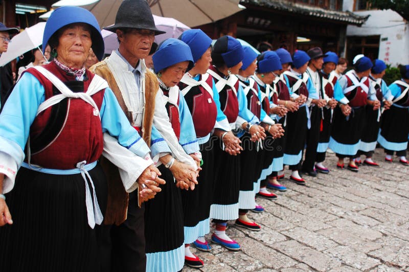 Local dancers in Lijiang