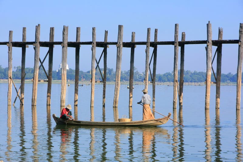 Local People Fishing from a Boat Near U Bein Bridge, Amarapura, Editorial  Stock Photo - Image of structure, asian: 43320383