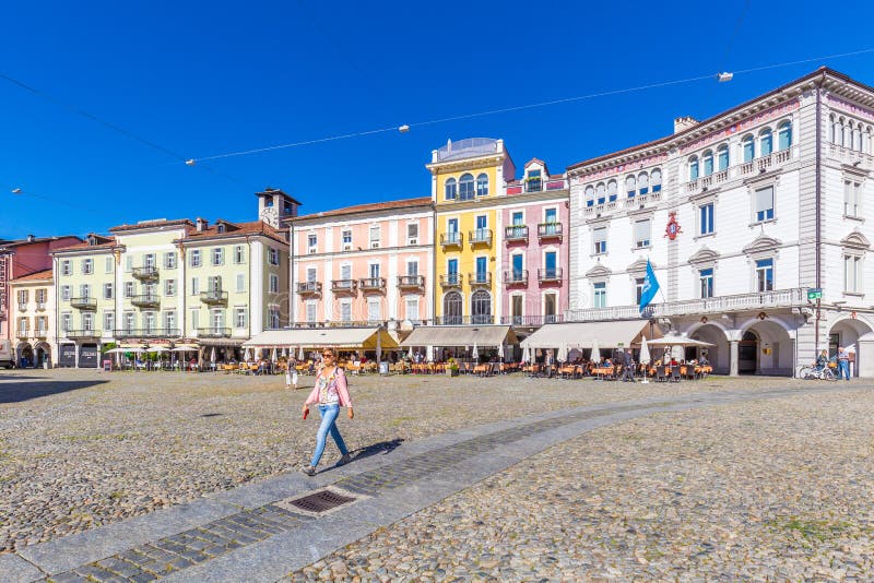 Locarno, cantone il Ticino, Svizzera, il 5 settembre 2017 Locarno fotografia stock Locarno, cantone il Ticino, Svizzera, il 5 settembre 2017 Locarno fotografia stock