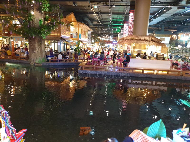 File:Sooksiam Indoor Floating Market.jpg - Wikimedia Commons