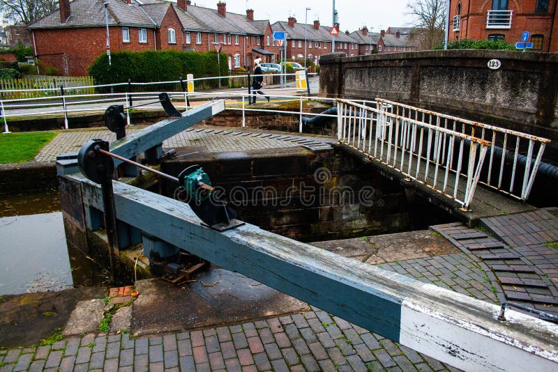 Locke de bateau de canal de Chesters, un de beaucoup photo stock Locke de bateau de canal de Chesters, un de beaucoup photo stock