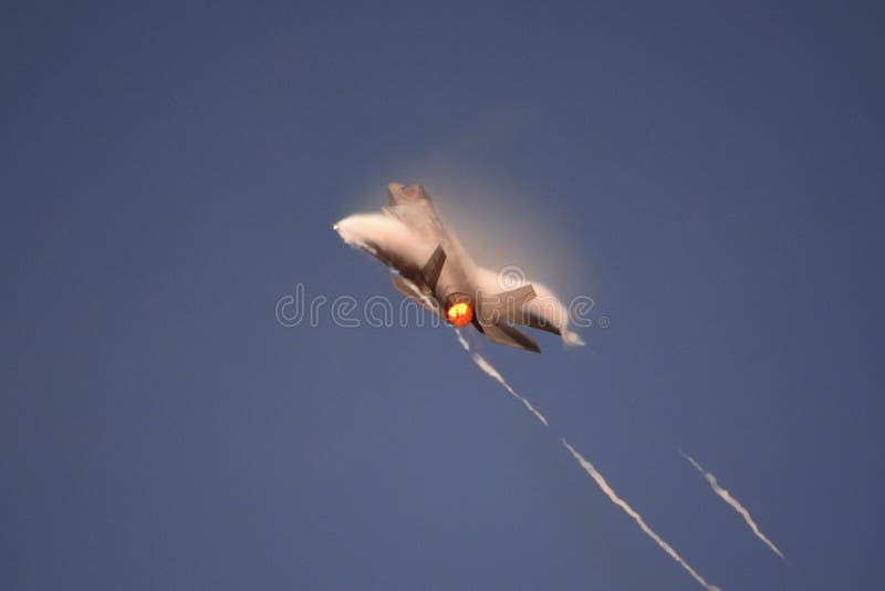 Lockheed martin f35 αστραπή 2 αεροσκάφη stealth στοκ φωτογραφία