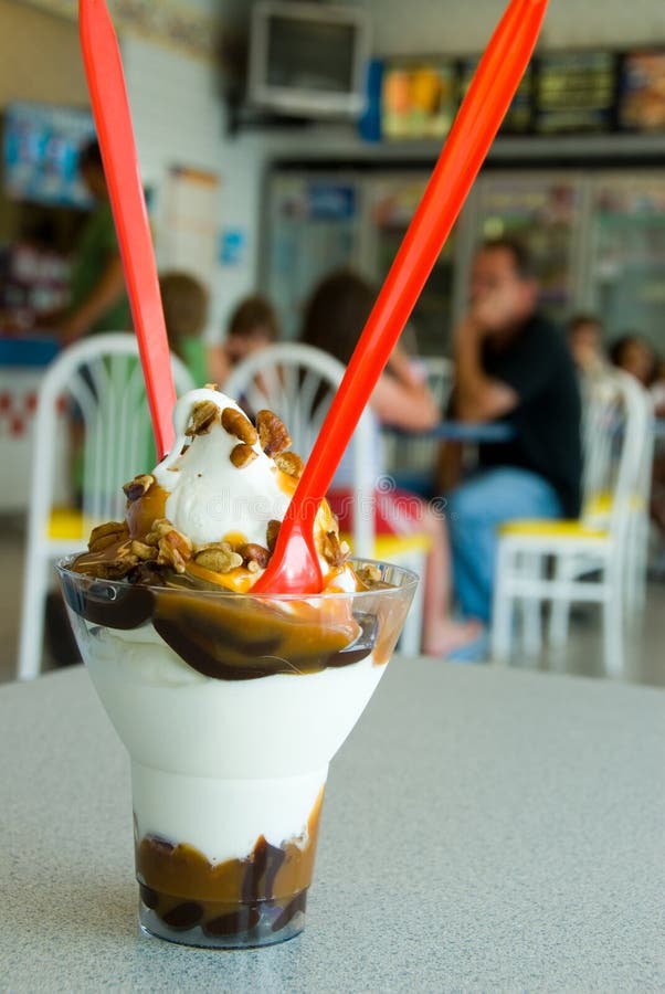 Lodowy sundae kremy fotografia stock