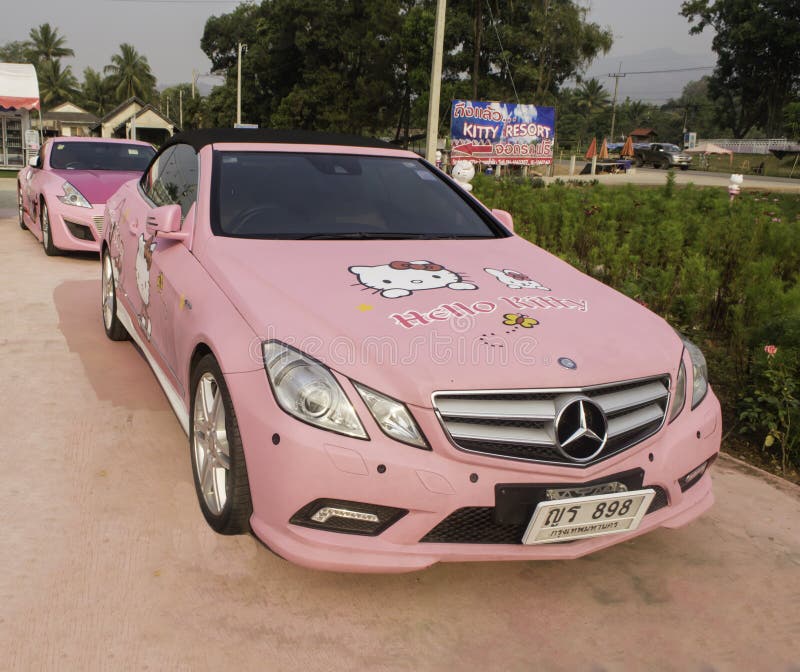 Розовый Мерседес 350