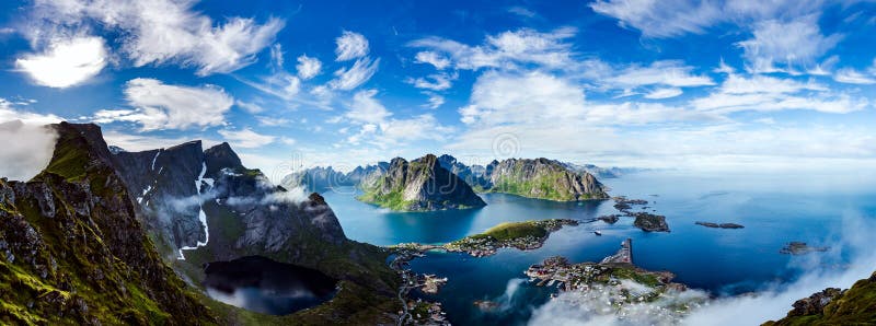 Lofoten-Archipelpanorama stockfoto Lofoten-Archipelpanorama stockfoto