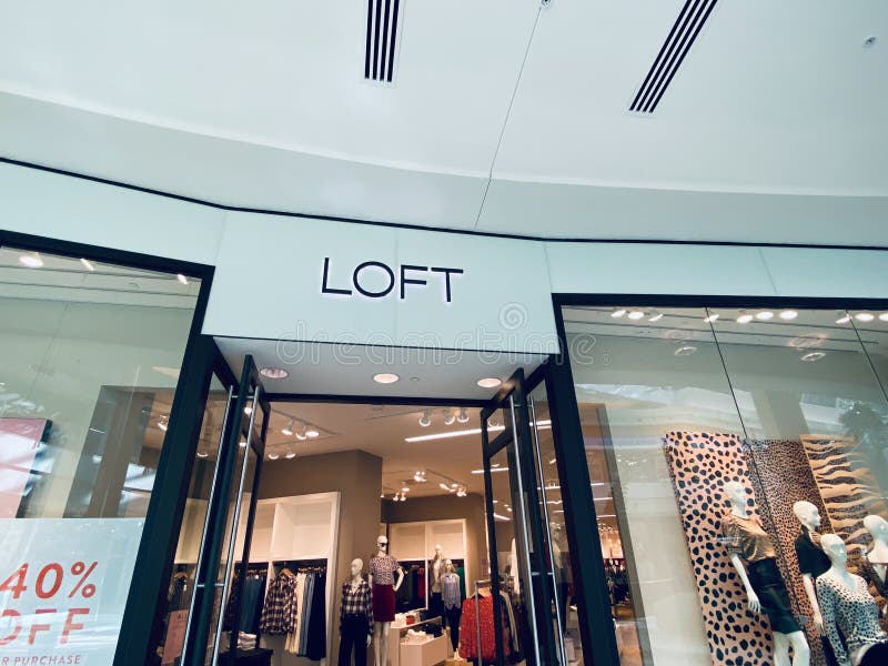 215 Loft Clothing Store Photos Free Royalty Free Stock Photos From Dreamstime [ 600 x 800 Pixel ]