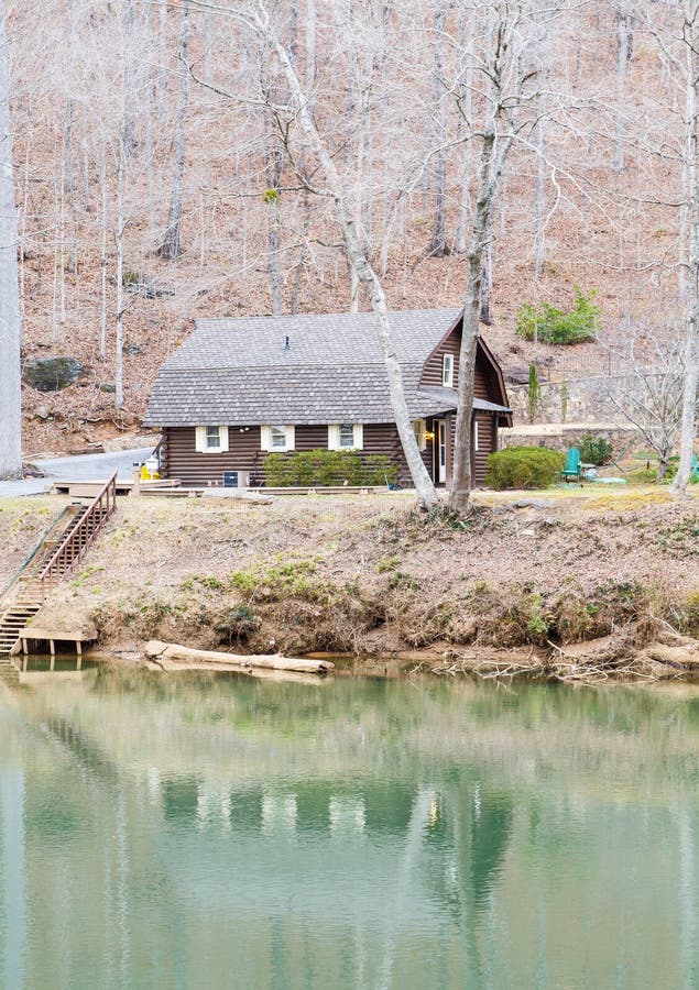 Log Cabin on Green River stock image. Image of home, lake 32724219