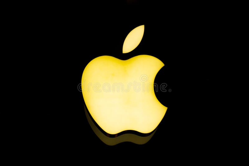 Logo de Apple de noche