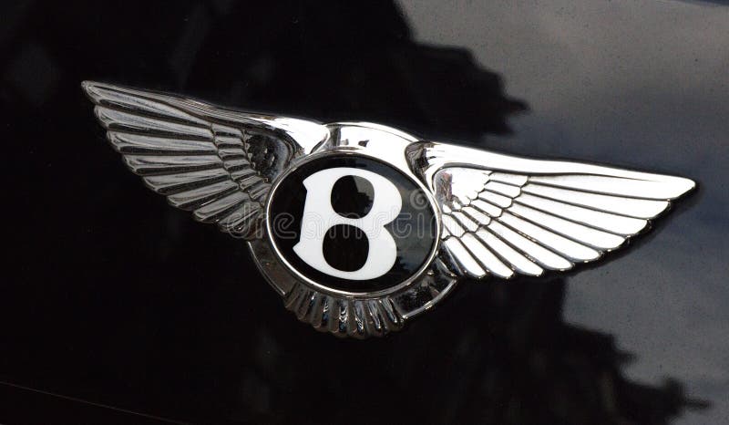 Un emblème Bentley à l'avant d'une voiture blanche photo – Photo Logo  Gratuite sur Unsplash