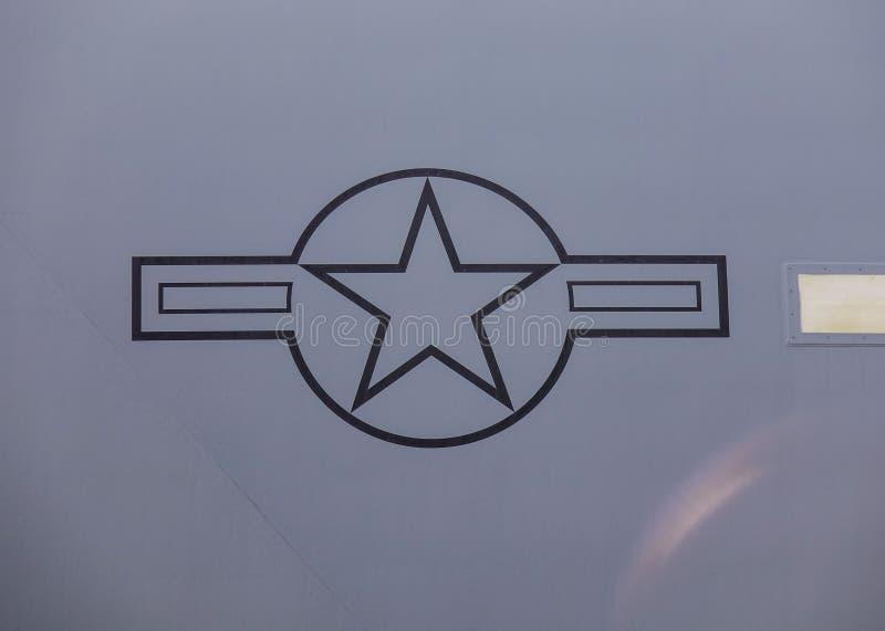 Logo för U.S.A.F. för USA-flygvapen på flygplan arkivbilder Logo för U.S.A.F. för USA-flygvapen på flygplan arkivbilder