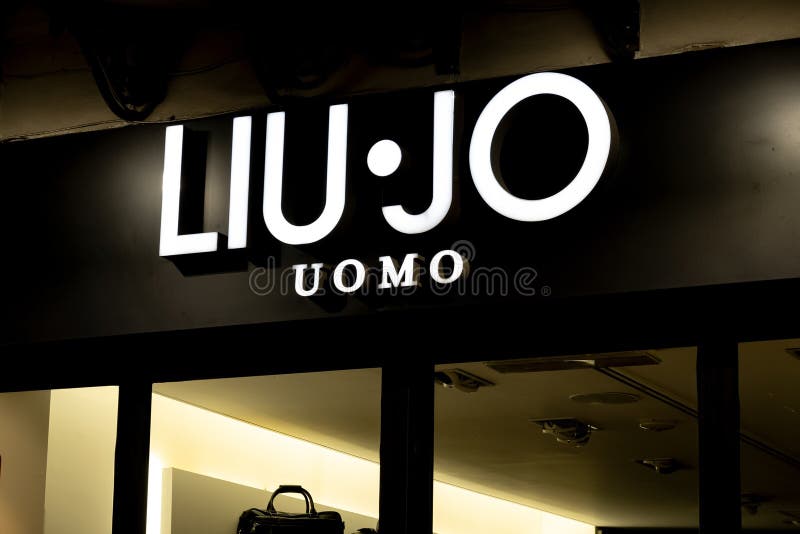 The Logo of the Liu.Jo Uomo Men Fashion Boutique Store in Early Evening ...
