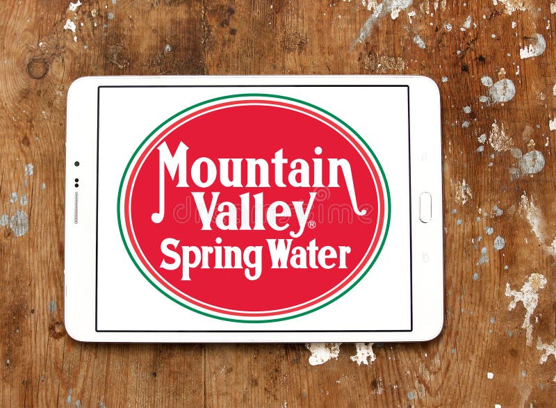 Logotipo da água de mola do vale da montanha imagens de stock Logotipo da água de mola do vale da montanha imagens de stock