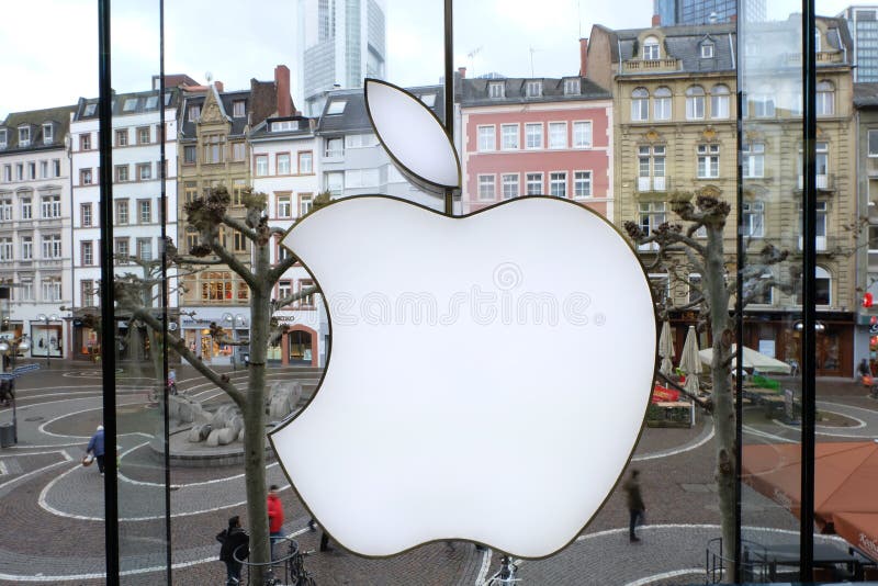Logotipo de Apple Store en Francfort imagen de archivo libre de regalías Logotipo de Apple Store en Francfort imagen de archivo libre de regalías