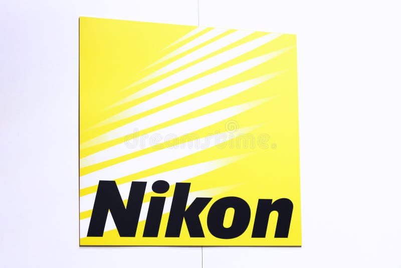 Logotipo de Nikon en una pared