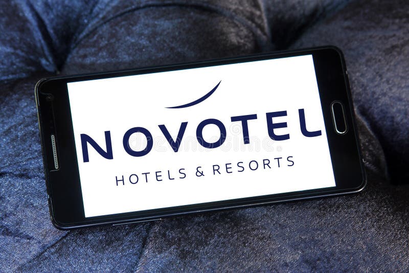 Logotipo Do Tipo Do Hotel De Novotel Fotografia Editorial Imagem de