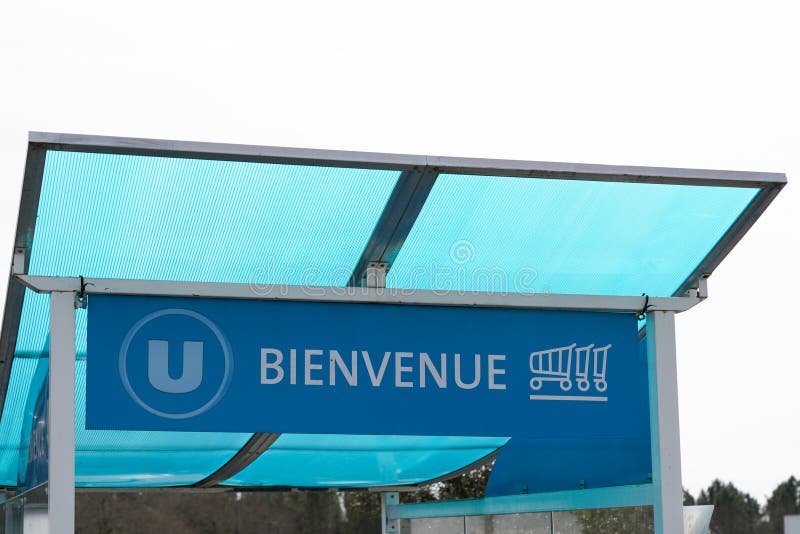 Super U Bem-vindo Texto Francês E Sinal De Logotipo De Marca Do