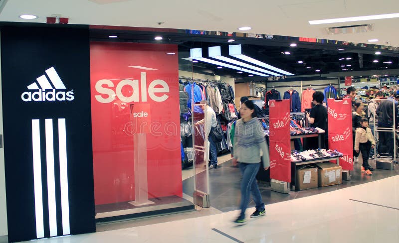 outlet adidas mais proxima