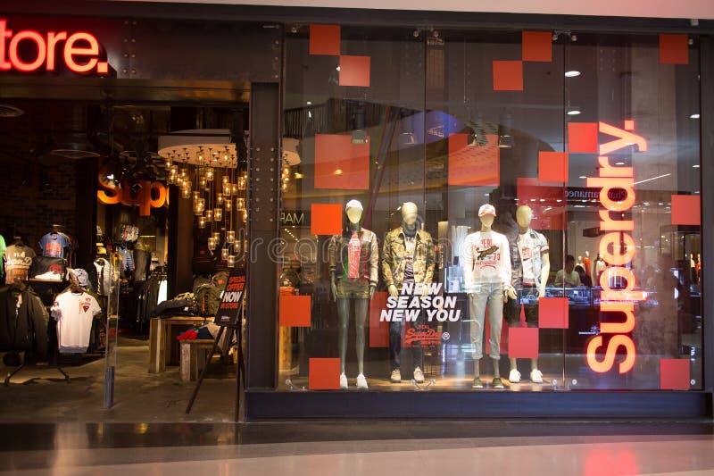 Loja De Superdry Projeto E Fabricação Da Roupa De Superdry Compan