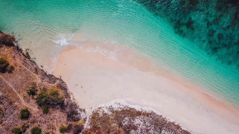 Lombok - розовый пляж от вышеуказанного стоковое фото