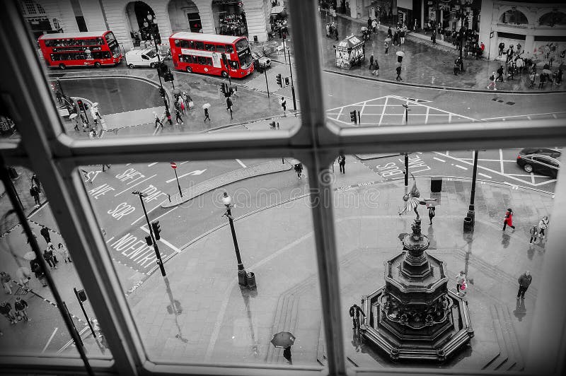 LONDEN - APRIL 24: Luchtmening van Piccadilly-Circus op 24 April, stock afbeeldingen LONDEN - APRIL 24: Luchtmening van Piccadilly-Circus op 24 April, stock afbeeldingen