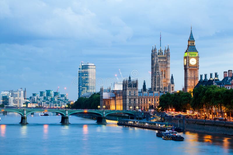 Big Ben, Golden Eye at night. London 