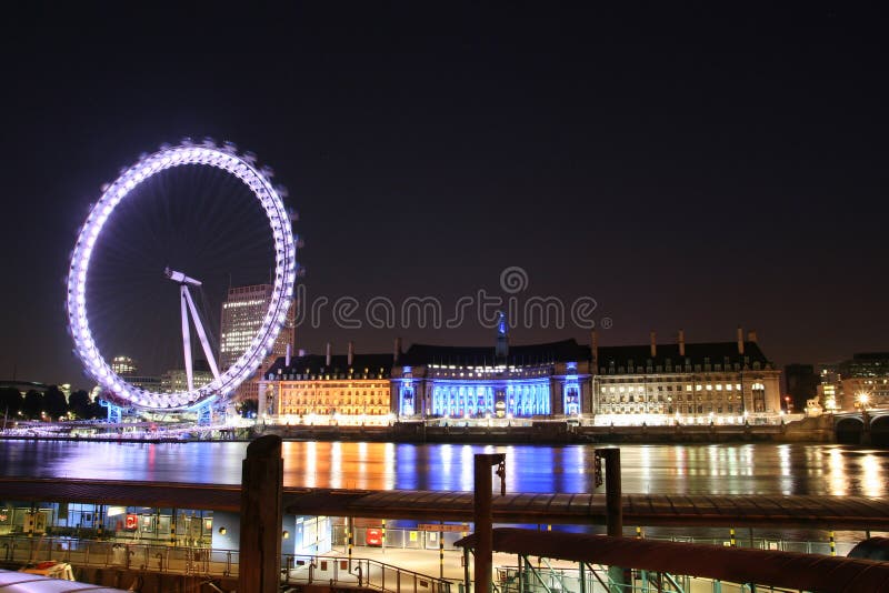 Eye London London Eye Night – Stock Editorial Photo © wirestock_creators  #653946378