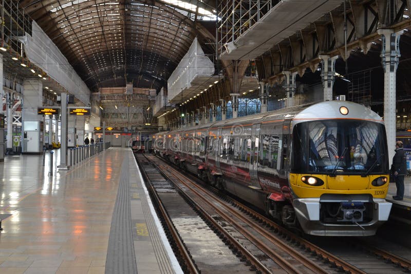 London Paddington Train Station Editorial Photo Image of station