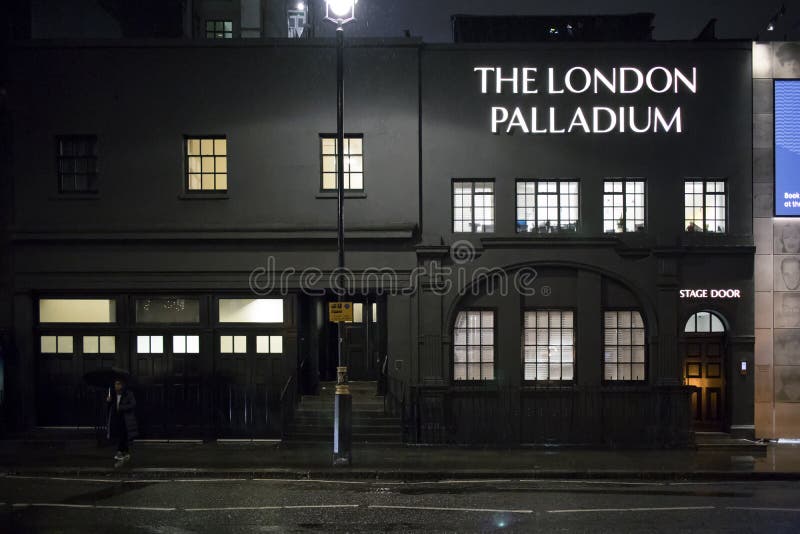 London Palladium i Londons West End är en symbol för den brittiska teatern Värdtjänster, kändisar världen över Välkänd för Sunda