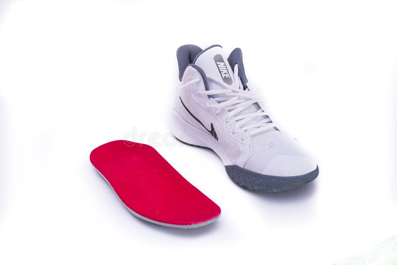 best basketball shoes for orthotics