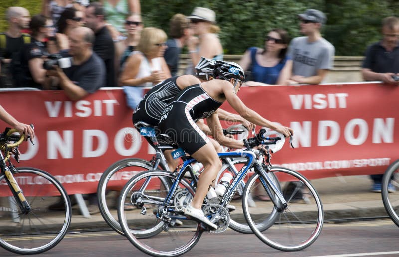 London Triathlon Cycling editorial stock image. Image of sport 17279679