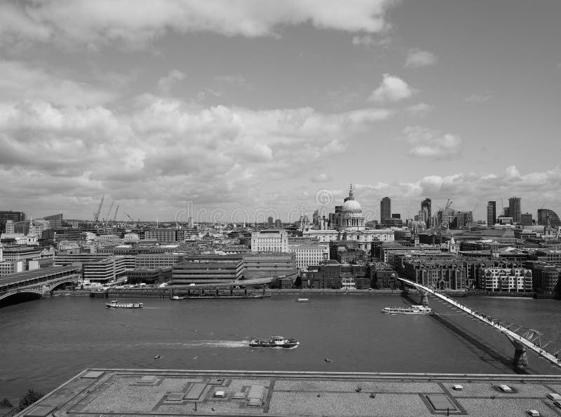 London City Skyline Black And White Stock Image - Image of editorial ...