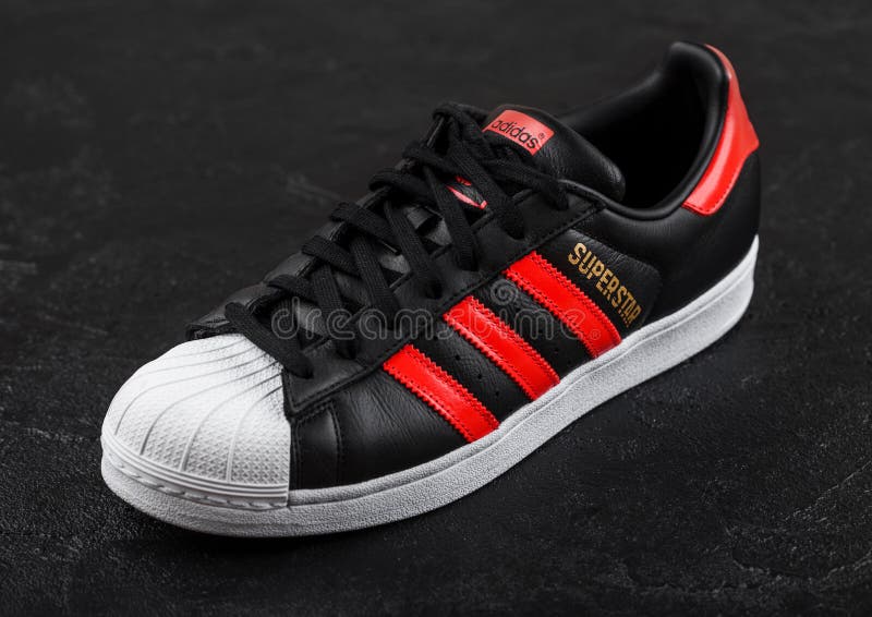 adidas superstar black with red stripes