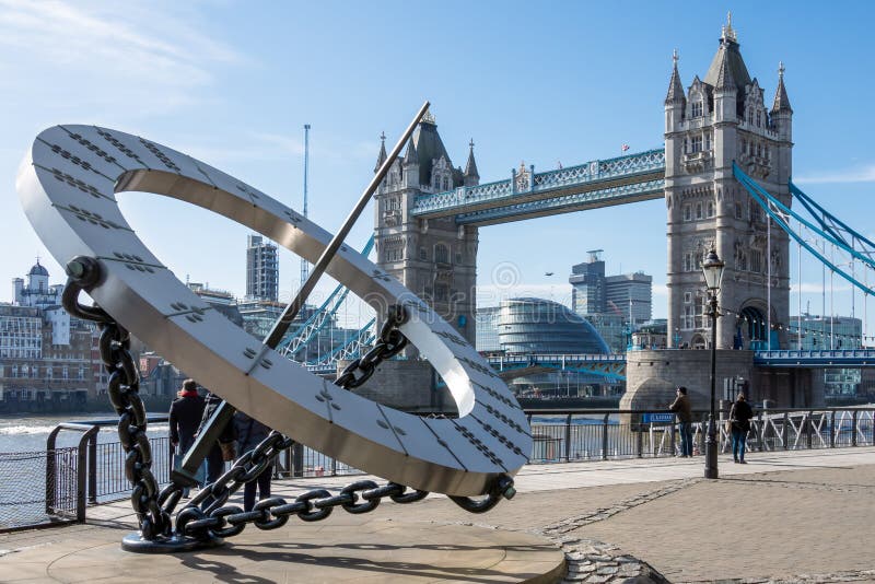 LONDON/UK - MARCH 7 : Sun dial near Tower Bridge in London on Ma